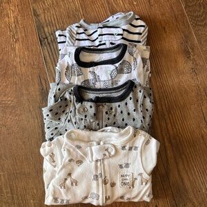 0-3 Month Footed Sleepers